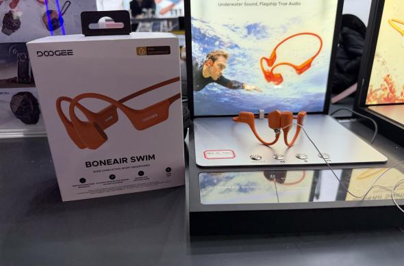 DOOGEE Bone Air Swim - Fotografii MWC 2026: Photo 05.03.2026, 12 34 12.jpg