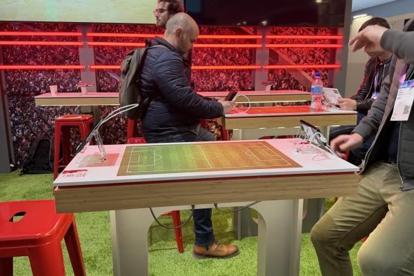 Standul Lenovo la MWC 2026