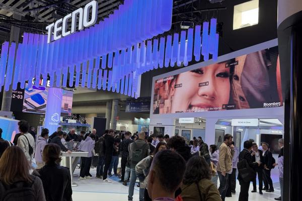 MWC 2026: Turul standului Tecno şi când vine brandul la noi