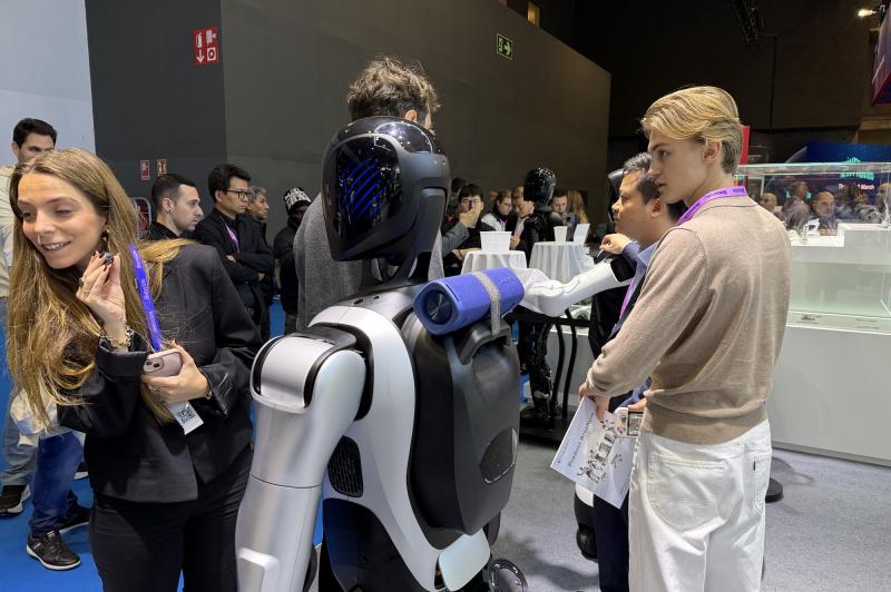 Turul standului Agibot la MWC 2026: Photo 05.03.2026, 11 50 49.jpg