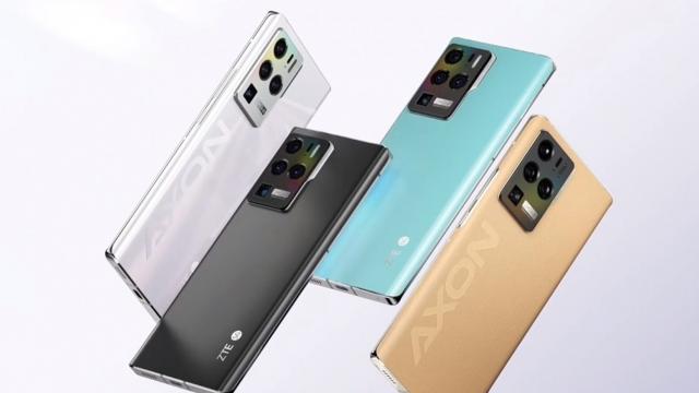 <b>ZTE Axon 30 Ultra primește noi teasere; Aflăm designul și culorile disponibile</b>ZTE va anunța noua serie Axon 30 peste doar două zile, pe 15 aprilie, în China. ZTE Axon 30 Ultra este flagship-ul și camera-phone-ul companiei din acest an, model care ni se dezvăluie astăzi prin noi teasere și chiar un video postat de către companie pe