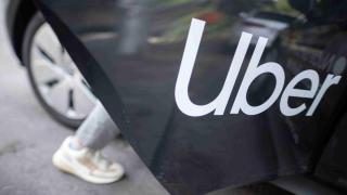Uber primește o amendă uriașă în Europa: aproape 1 miliard de dolari pentru dezactivarea automată a șoferilor