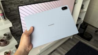 HUAWEI MatePad Air 2026: Design pastel, construcție premium și o siluetă foarte subțire