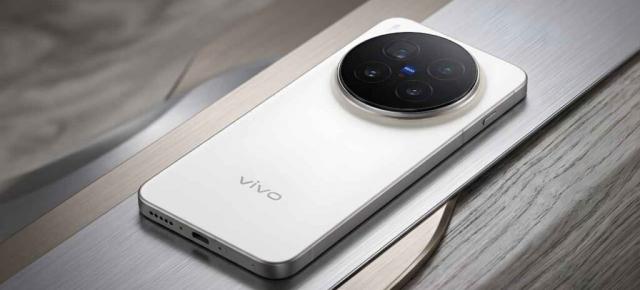 vivo X500, X500 Pro și X500 Pro Max sosesc în septembrie; Filmare 4K la 240 FPS și camere ZEISS îmbunătățite