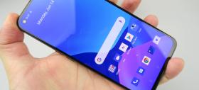 realme GT 5G: Display-ul demn de ore bune de gaming şi filme