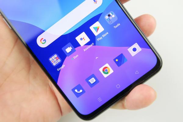 realme GT 5G: OS, UI, aplicaţii apropiate de Android stock, dar personalizabile