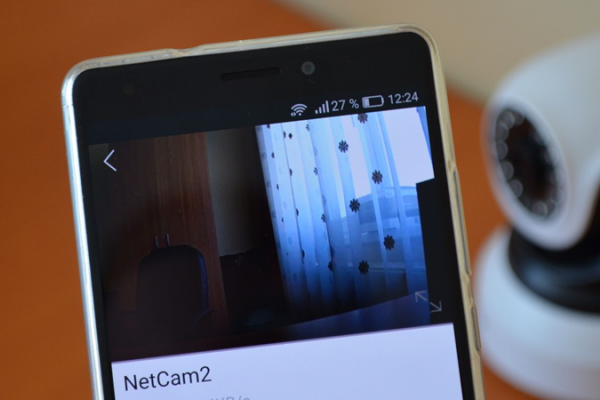 Cum îţi protejezi bunurile şi casa în mod smart: prezentare cameră IP wireless Vstarcam şi sistem de alarmă antiefracţie + tutorial de instalare şi folosire (Video)