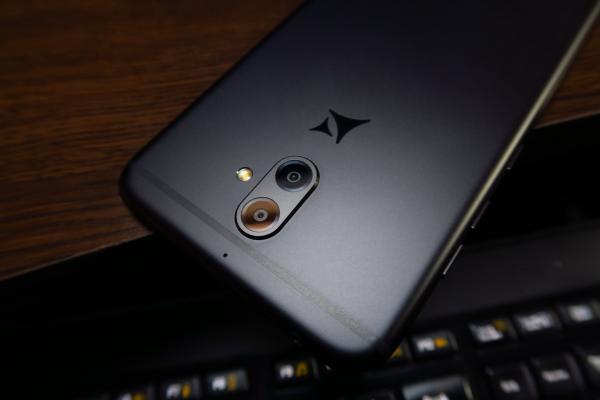 Allview X4 Soul - Fotografii Hands-On