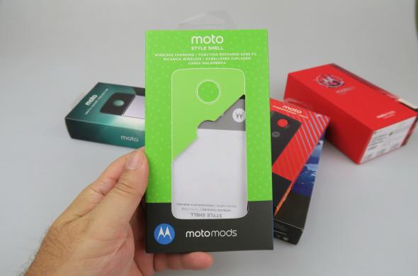 Unboxing Moto Mods: Motorola-Moto-Z2-Play_155.JPG