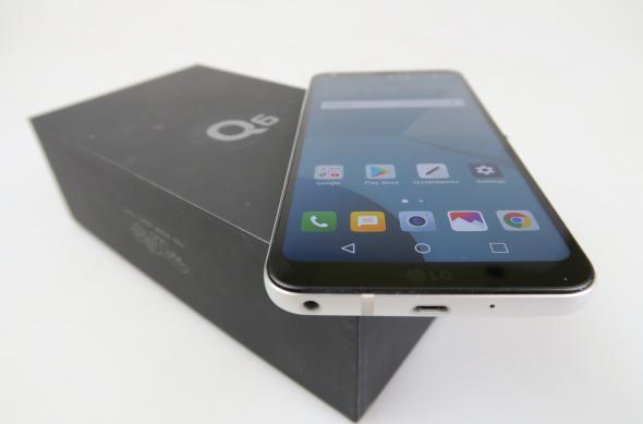 LG Q6 - Unboxing: LG-Q6_036.JPG