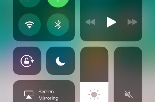 Galerie foto capturi de ecran iOS 11 (screenshots): ios-11-control-center-screen-recording (1).jpg