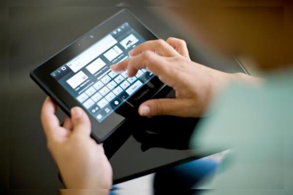 BlackBerry PlayBook OS 2.1 beta disponibil pentru dezvoltatori de aplicații