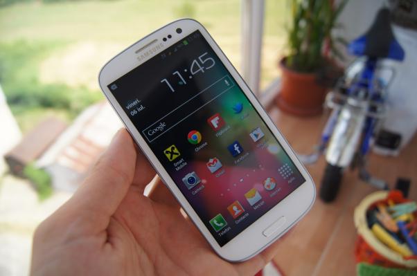 Cele mai bune telefoane mobile În opinia EISA pe 2012 - 2013