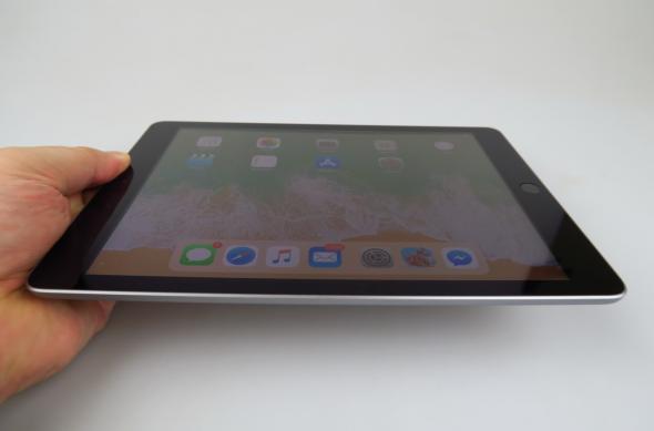 Apple iPad 9.7 (2018): Apple-iPad-97-2018_012.JPG