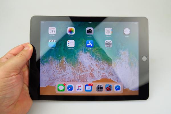 Apple iPad 9.7 (2018)