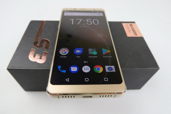 Bluboo S3: Hardware cu prea mult şi prea puţin simultan