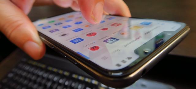 Xiaomi Pocophone F1: Benchmarkuri admirabile, alocuri peste Galaxy S9 şi ZenFone 5z chiar