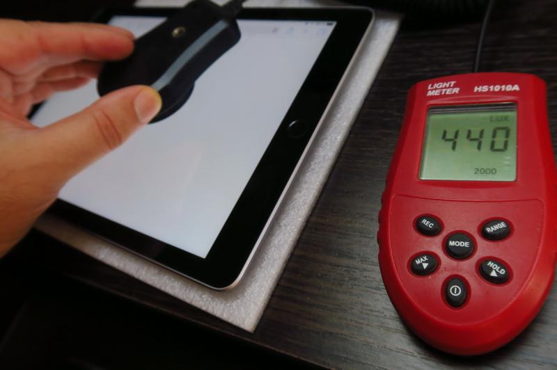 Luminozitate display Apple iPad 9.7 (2018): Apple-iPad-97-2018_002.JPG