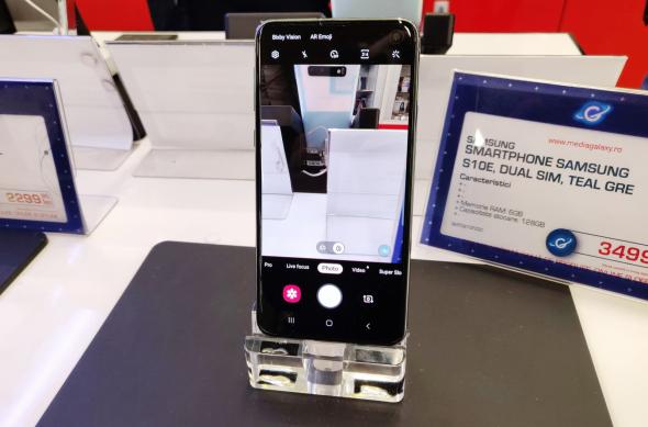 Fotografii hands-on cu Samsung Galaxy S10e: Samsung-Galaxy-S10_090_0.jpg