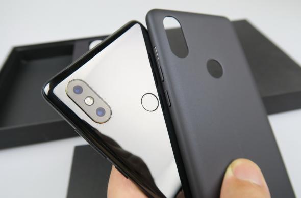 Xiaomi Mi Mix 2S - Galerie foto Mobilissimo.ro: Xiaomi-Mi-Mix-2S_010.JPG