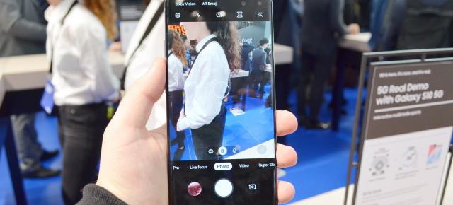 MWC 2019: Samsung Galaxy S10 5G - Prezentare hands-on a celui mai future proof telefon Samsung produs vreodată (Video)