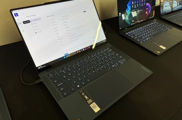 Lenovo a adus pe piața din România noul laptop Yoga Slim 7x: Lenovo-Yoga-Slim-7x_005.jpg