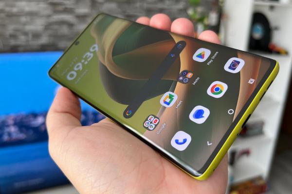 Motorola moto g85 - Fotografii Hands-On
