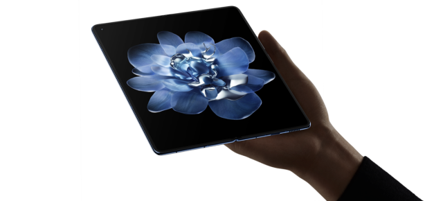 Xiaomi MIX Fold 4 a debutat! Cel mai nou pliabil tip carte este ușor (226 grame), mai rezistent ca oricând, aduce procesor de top Snapdragon + optică LEICA