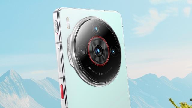 <b>nubia Z60S Pro a debutat și are alură de cameraphone: senzor principal Sony IMX906 + multe funcții AI</b>Acum că brandul nubia activează oficial pe piața din România, suntem mai atenți la noutățile lansate, un exemplu fiind și nubia Z60s Pro care tocmai ce a fost anunțat. Îl descoperim în rândurile de mai jos, nu înainte de a vă spune că acesta 