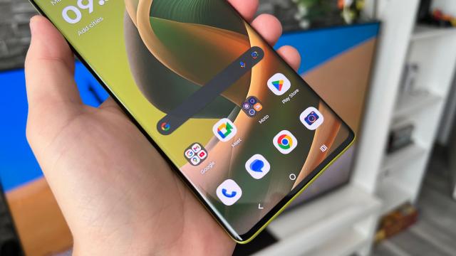 <b>Motorola moto g85: Benchmark-uri peste predecesor, peste rivalii Nubia Focus Pro/Infinix Note 40 Pro, dar sub Galaxy A35</b>Ajungem și la capitolul benchmarks pentru Motorola moto g85, un telefon de la care pretențiile în materie de performanță nu sunt atât de mari ținând cont de hardware-ul său și prețul de comercializare. Design-ul premium este punctul forte