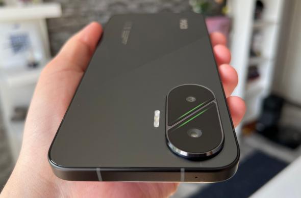 POCO F7 - Design: POCO-F7-Design (4).jpg