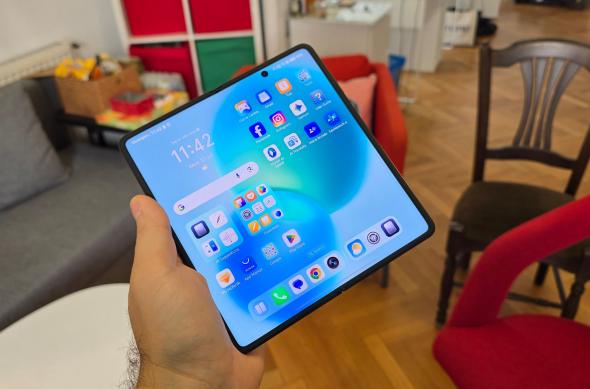 Honor Magic V5 - Fotografii hands-on: Honor-Magic-V5_010.jpg