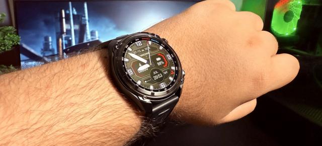 Kktick Tank T5 Unboxing: Smartwatch robust și accesibil, cu GPS, autonomie de până la 30 de zile, lanternă LED integrată