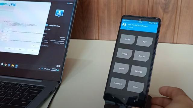 <b>One UI 8 limitează personalizarea; Samsung ascunde opțiunea de deblocare a bootloaderului</b>Odată cu lansarea Galaxy Z Fold7 și Z Flip7, Samsung a adus One UI 8 bazat pe Android 16. Interfața e rafinată, într-adevăr, dar printre schimbările tehnice se ascunde o mișcare care nu va fi pe placul entuziaștilor: accesul la bootloader pare blocat
