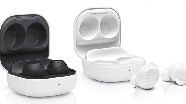 <b>Samsung Galaxy Buds 3 FE ar putea depăși Buds 3 Pro, printr-o baterie mai bună; Lansarea căștilor în septembrie?</b>Samsung pregătește lansarea noilor Galaxy Buds 3 FE, niște căști care, cel puțin pe hârtie, par să vină cu un avantaj important față de frații lor mai scumpi, Buds 3 și Buds 3 Pro: autonomia. Deși în general modelele „Fan Edition” sunt versiuni mai
