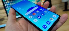 OPPO Reno6 5G: Display de calitate, un AMOLED de 90 Hz cu decupaj măricel selfie