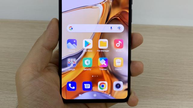 <b>Xiaomi 11T Pro: OS, UI, aplicaţii aduc un MIUI 12.5 deja cunoscut, cu funcţii pentru gameri, extra Privacy</b>Am acoperit cred de cel puţin 12 ori combinaţia dintre MIUI 12.5 şi Android 11 pe terminalele Xiaomi. Rămâne practic să aşteptăm sosirea lui MIUI 13 spre final de an, iar până atunci vă spun cum stăm la capitolul software pe acest telefon Xiaomi 11T Pro