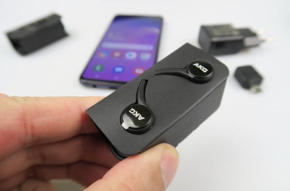 Putere volum Samsung Galaxy S10e: Samsung-Galaxy-S10e_015.JPG