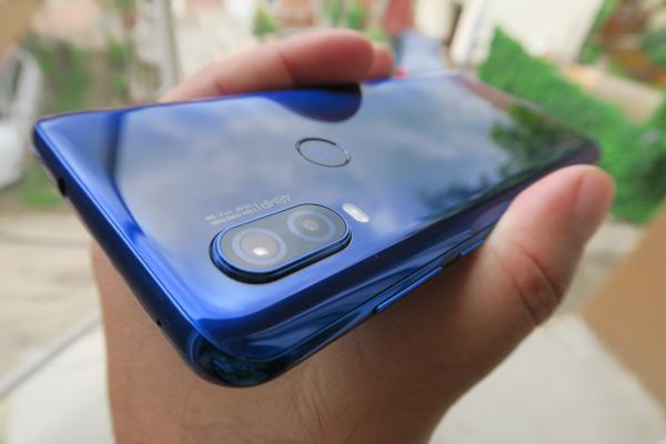 Motorola One Vision Review în Română