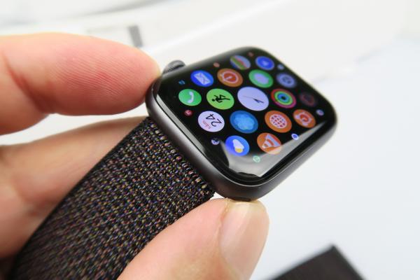 Apple Watch Series 4 Review: totul merge ceas în universul Apple, aşteptăm funcţiile salvatoare de vieţi