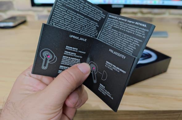 Unboxing Nothing ear (1) (conținutul cutiei): Nothing-ear-(1)_008.jpg