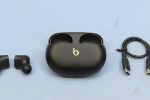 Căștile wireless Apple Beats Studio Buds+ au primit certificarea NCC, designul lor fiind confirmat înainte de debutul din 18 mai