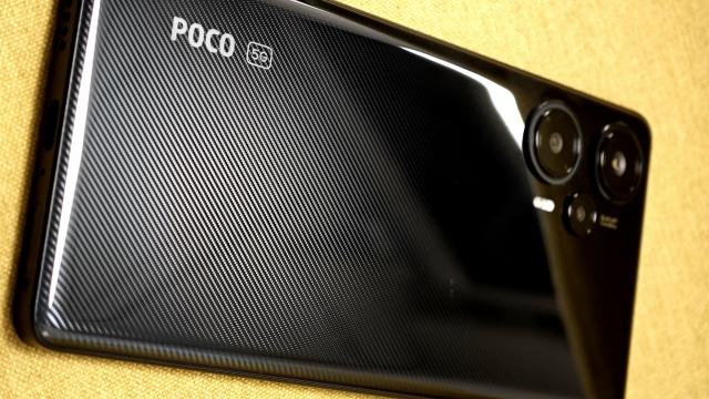 <b>POCO F5 văzut în fotografii hands on, va debuta pe 9 mai 2023</b>Ne aşteaptă o săptămână de foc în următoarea perioadă, cu lansări de telefoane Huawei, realme şi POCO în doar câteva zile. POCO se pregăteşte se dezvăluie telefonul POCO F5 în India, iar el apare azi în fotografii hands on proaspete

