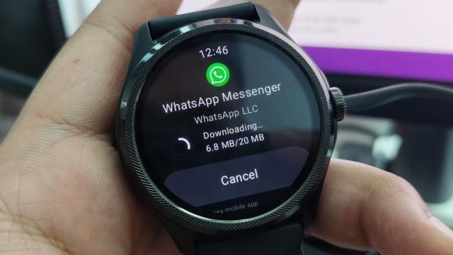 <b>WhatsApp ajunge pe smartwatch-urile cu Wear OS oficial; Utilizatorii pot trimite mesaje text sau voce rapid, direct de la încheietură</b>Azi avem vești excelente pentru utilizatorii de smartwatch-uri cu Wear OS. WhatsApp tocmai a anunțat integrarea oficială a aplicației pe aceste ceasuri inteligente. Dacă ai un Pixel Watch, Galaxy Watch 4 sau 5, poate chiar Fossil Gen 6, vei putea curând