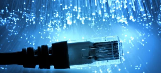 Românii consumă 52 GB Internet fix pe lună, aveam 6 milioane de conexiuni la Internet fix la final de an 2021 + alte cifre interesante (ANCOM)