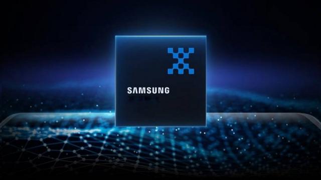<b>Samsung va lansa procesoare dedicate pentru seria Galaxy S din 2025; Revin nucleele custom?</b>Samsung ar fi gata să îşi creeze propriile designuri de procesoare, unele customizate special pentru seria Galaxy S începând cu anul 2025. Până acum seria de procesoare Exynos nu era gândită special pentru acele modele, iar Samsung vindea cipseturile 