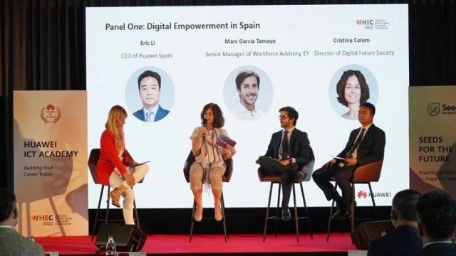 <b>Huawei sprijină transformarea digitală, consolidându-și angajamentul de a susține și dezvolta abilitățile ICT în cadrul Digital Talent Summit</b>Prin intermediul unui comunicat de presă primit la adresa redacției aflăm azi că Huawei a găzduit în această săptămână Digital Talent Summit, în Barcelona. În cadrul acestui eveniment compania și-a consolidat angajamentul de a susține și dezvolta