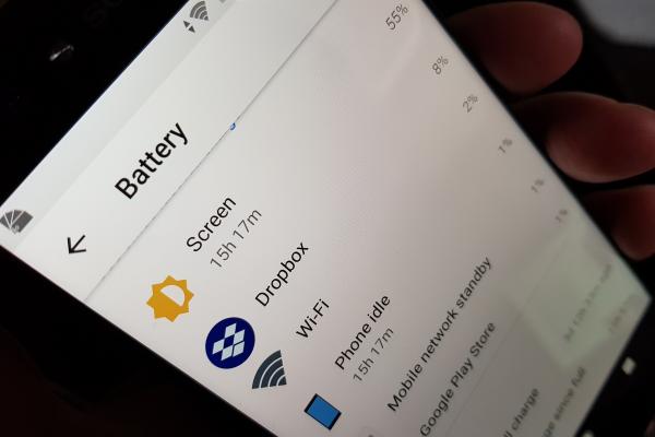 Sony Xperia XA2 Ultra: Baterie cu autonomie de cursă lungă; Ține și ține și ține și...