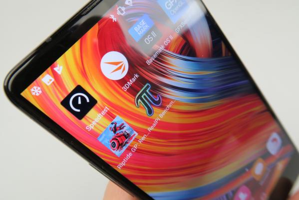 iHunt Hero: Benchmark-urile bune n-au fost în target-ul acestui telefon când l-au proiectat