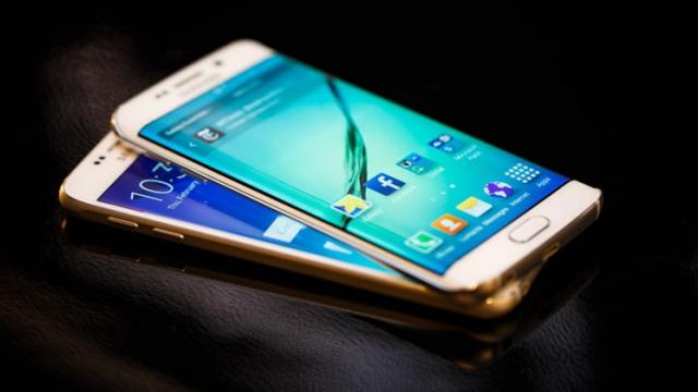 <b>Samsung oprește suportul software pentru modelele Galaxy S6 și Galaxy S6 Edge</b>Chiar la începutul lunii aprilie cei de la Samsung au luat decizia de a sista orice fel de actualizare software pentru smartphone-urile Galaxy S6 și Galaxy S6 Edge, asta în ciuda informațiilor ce sugereau că aveam să vedem chiar Oreo adus 